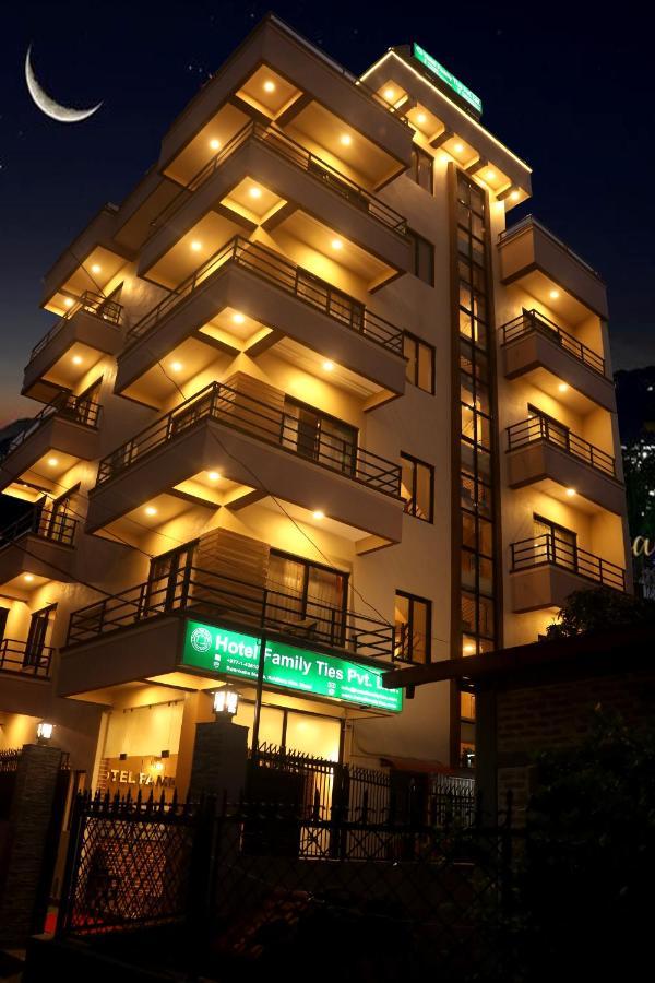 Hotel Family Ties Pvt. Ltd. カトマンズ エクステリア 写真