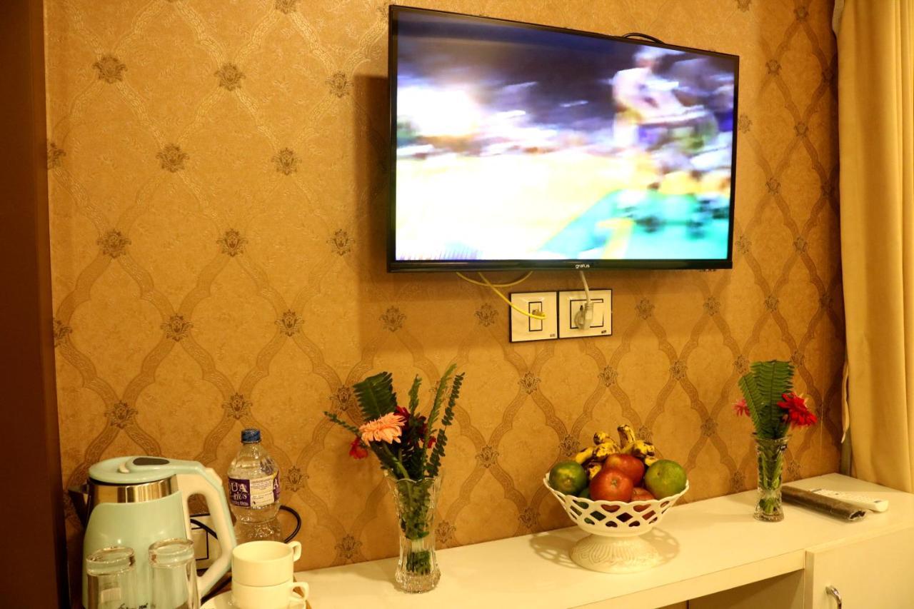 Hotel Family Ties Pvt. Ltd. カトマンズ エクステリア 写真